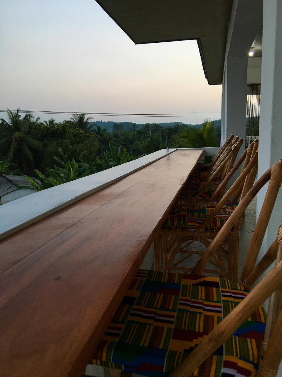 Serenity Haven Lodge Busua Eksteriør bilde