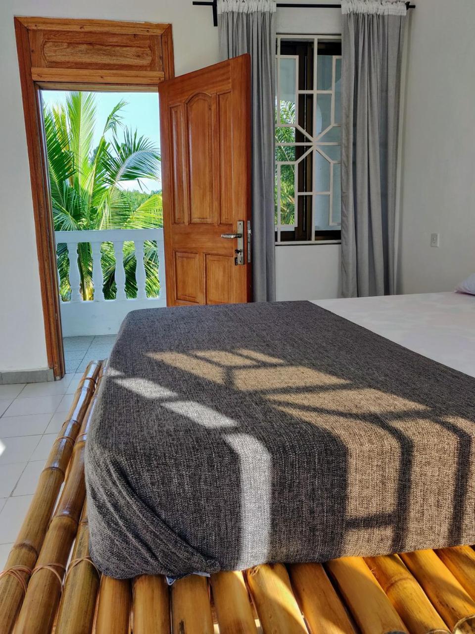 Serenity Haven Lodge Busua Eksteriør bilde